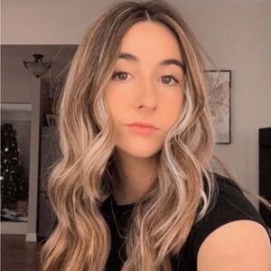 Meet your Posher, Makayla